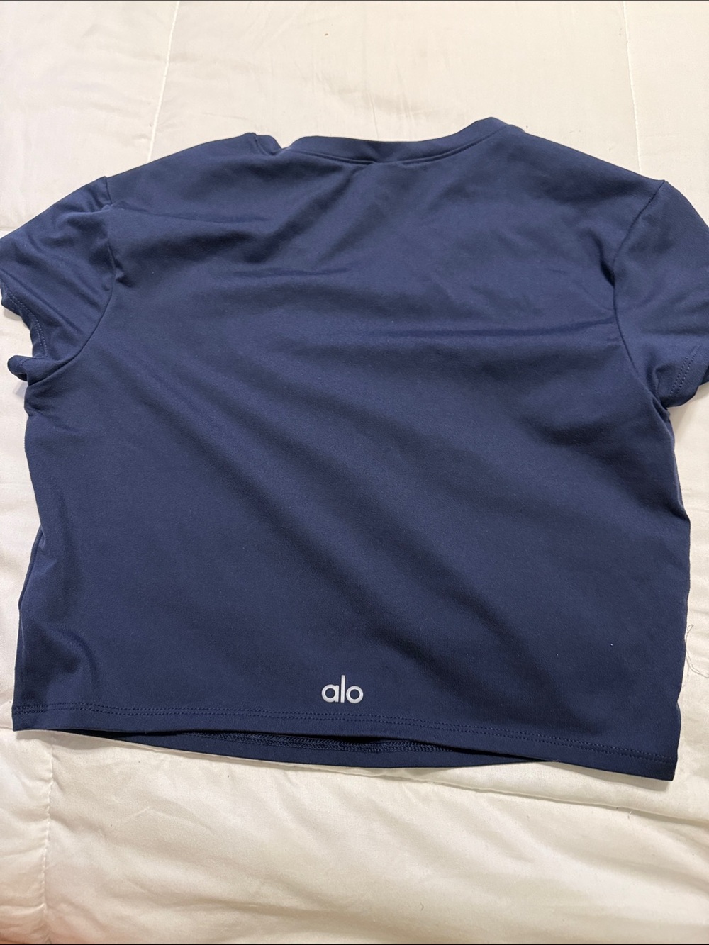 ALO Yoga woman’s medium crop Navy Blue Short-Sleeve Tee